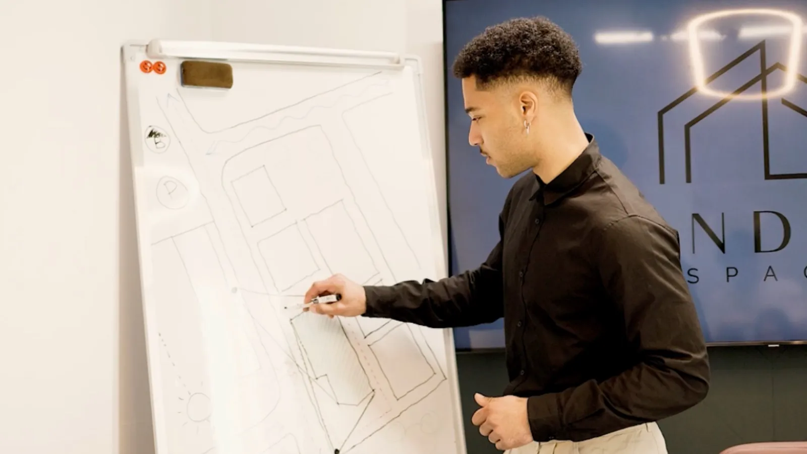 More Than Just a Table: What Makes a Great Meeting Space in 2025?