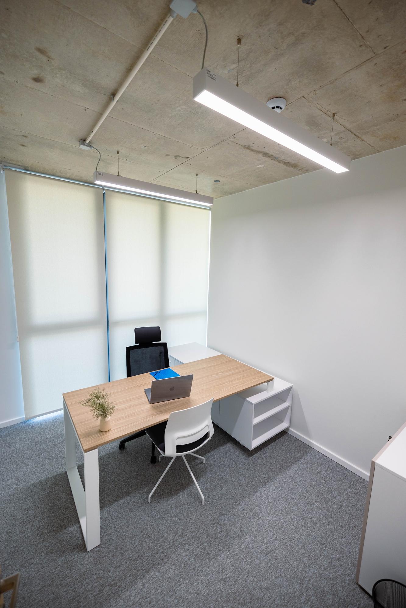 Solo Office Space for 1