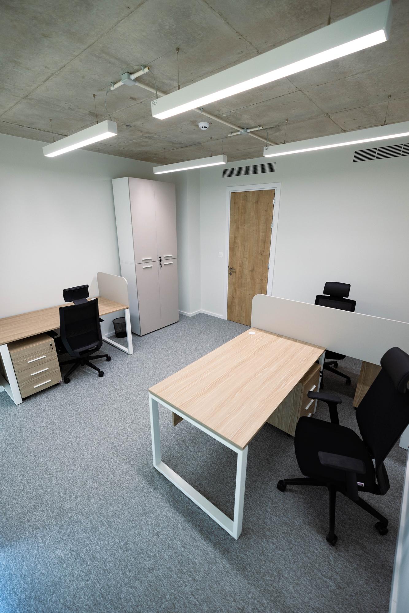 Triad Office Space for 3